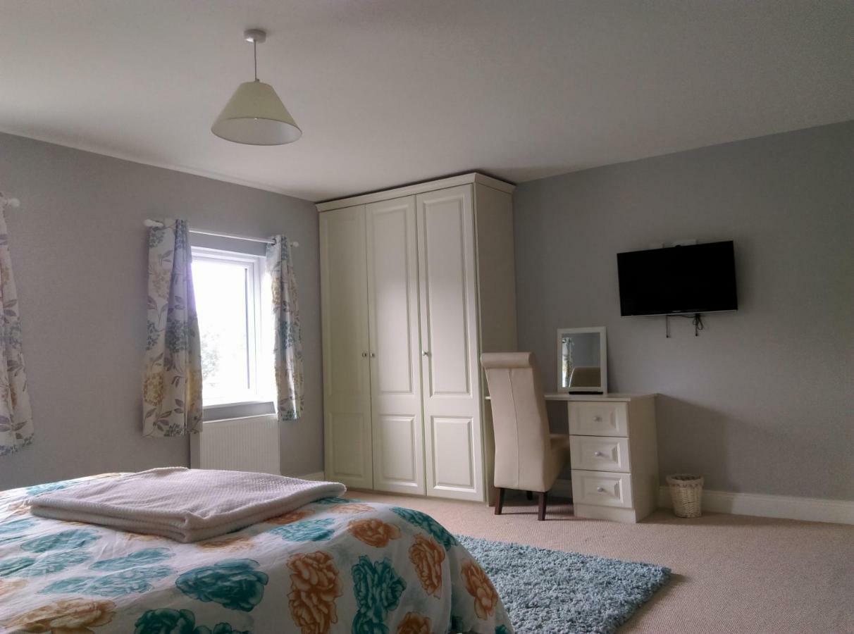 Guest house Grangegeeth *